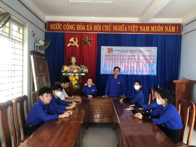 Chi Đoàn thôn Hiền Phong xã Bình Lãnh tổ chức sinh hoạt chi đoàn tháng 03