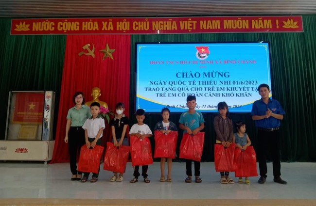 Đoàn xã Bình Chánh hưởng ứng tháng hành động vì trẻ em và chào mừng ngày Quốc tế thiếu nhi.