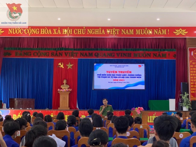 Đoàn thị trấn Hà Lam tổ chức hoạt động hè 2023