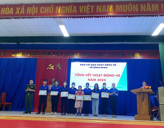 Bình Minh: Tổ chức sinh hoạt và tổng kết hoạt động hè năm 2023