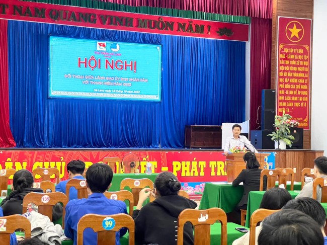 Hà Lam: Tổ chức diễn đàn đối thoại giữa lãnh đạo UBND với thanh niên và sinh hoạt nhân kỷ niệm 67 năm ngày thành lập Hội Liên hiệp thanh niên Việt Nam.
