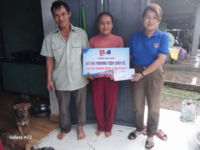 Đoàn xã Bình Định Nam với mô hình giúp đỡ hộ thanh niên cận nghèo