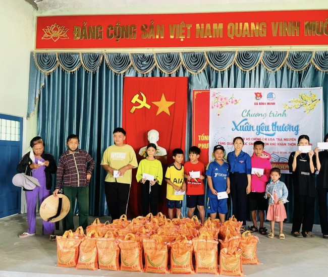 Bình Minh: Tiếp tục kết nối các nguồn lực hỗ trợ, giúp đỡ học sinh có hoàn cảnh khó khăn.