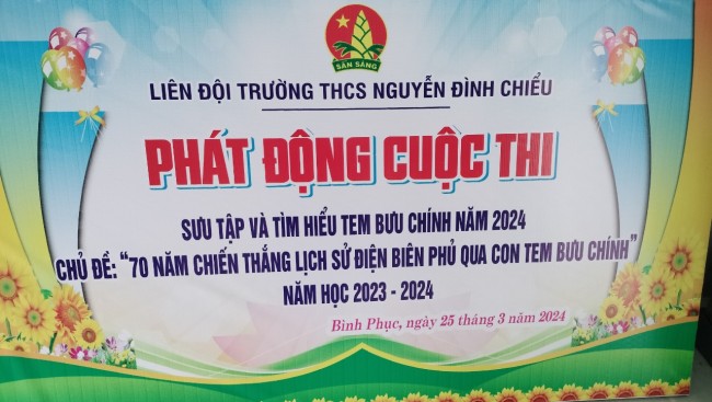 Liên đội THCS Nguyễn Đình Chiểu sưu tầm và tìm hiểu tem bưu chính.