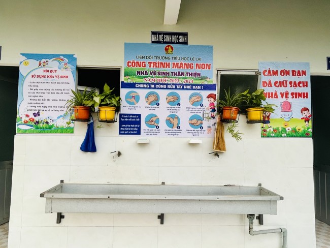 Liên đội Trường TH Lê Lai hoàn thiện công trình măng non "Nhà vệ sinh thân thiện".