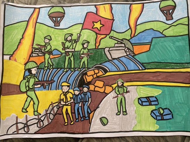 Liên đội trường Tiểu học Phù Đổng tham gia cuộc thi "Vẽ tranh của thiếu nhi, nhi đồng về Chiến thắng Điện Biên Phủ và hình ảnh Điện Biên Phủ hôm nay"