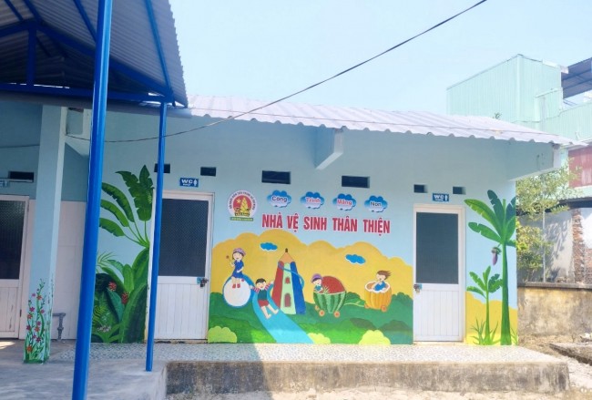 Liên đội Trường Tiểu học Nguyễn Trãi hoàn thành công trình măng non "Nhà vệ sinh thân thiện" gắn với phong trào Kế hoạch nhỏ năm học 2023- 2024