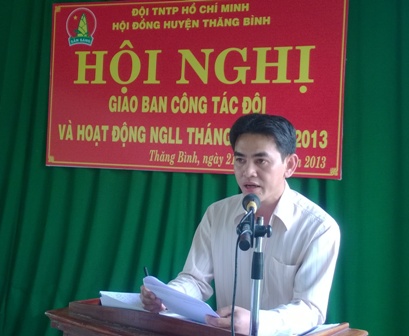 Đ/c Phạm Văn Anh - Phó Bí thư Huyện đoàn, Chủ tịch Hội đồng Đội huyện phát biểu khai mạc