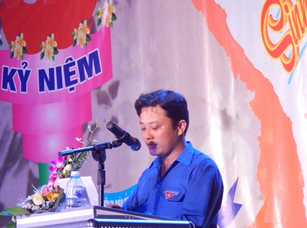 Anh Nguyễn Cao Cường - PBT Huyện đoàn, Chủ tịch Hội LHTN huyện ôn lại truyền thống 58 của Hội LHTN Việt Nam