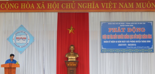 Đồng chí Nguyễn Cao Cường - PBT Huyện đoàn, phát biểu phát động cuộc thi