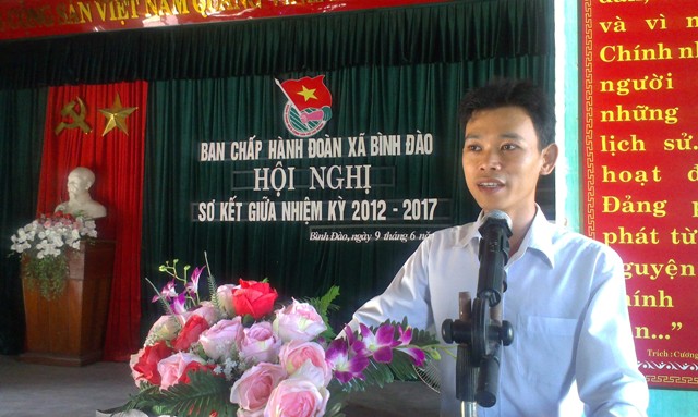 Đ/c Trần Hữu Phước - PBT Huyện đoàn phát biểu tại Hội nghị