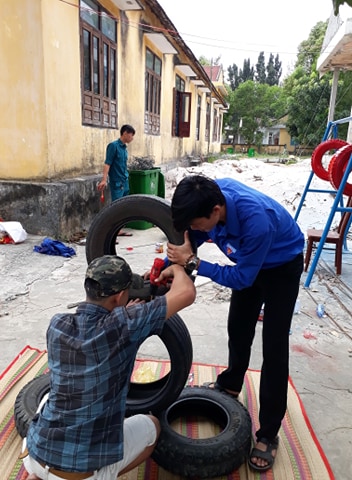 Đoàn xã Bình Nam thực hiện Hành trình thứ hai của lốp xe - vì một Việt Nam xanh