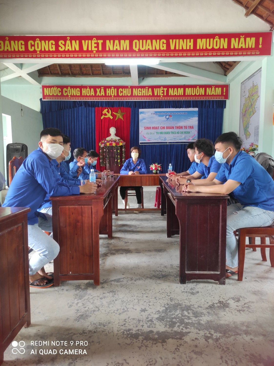 Đoàn viên thôn Tú Trà tham gia sinh hoạt chi đoàn tháng 3 với chủ đề "Tự hào Đoàn TNCS Hồ Chí Minh"
