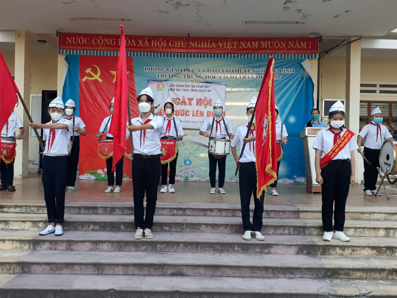 Đoàn xã Bình Quý tổ chức các hoạt động kỷ niệm 91 năm ngày thành lập Đoàn TNCS Hồ Chí Minh