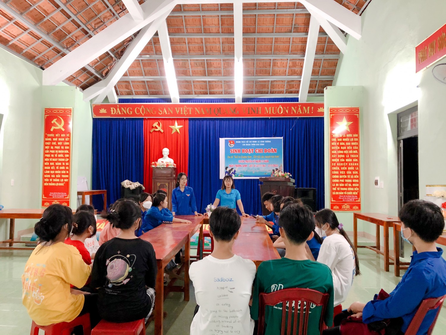 Chi đoàn thôn Bàu Bính tổ chức sinh hoạt chi đoàn tháng 07 - 2022