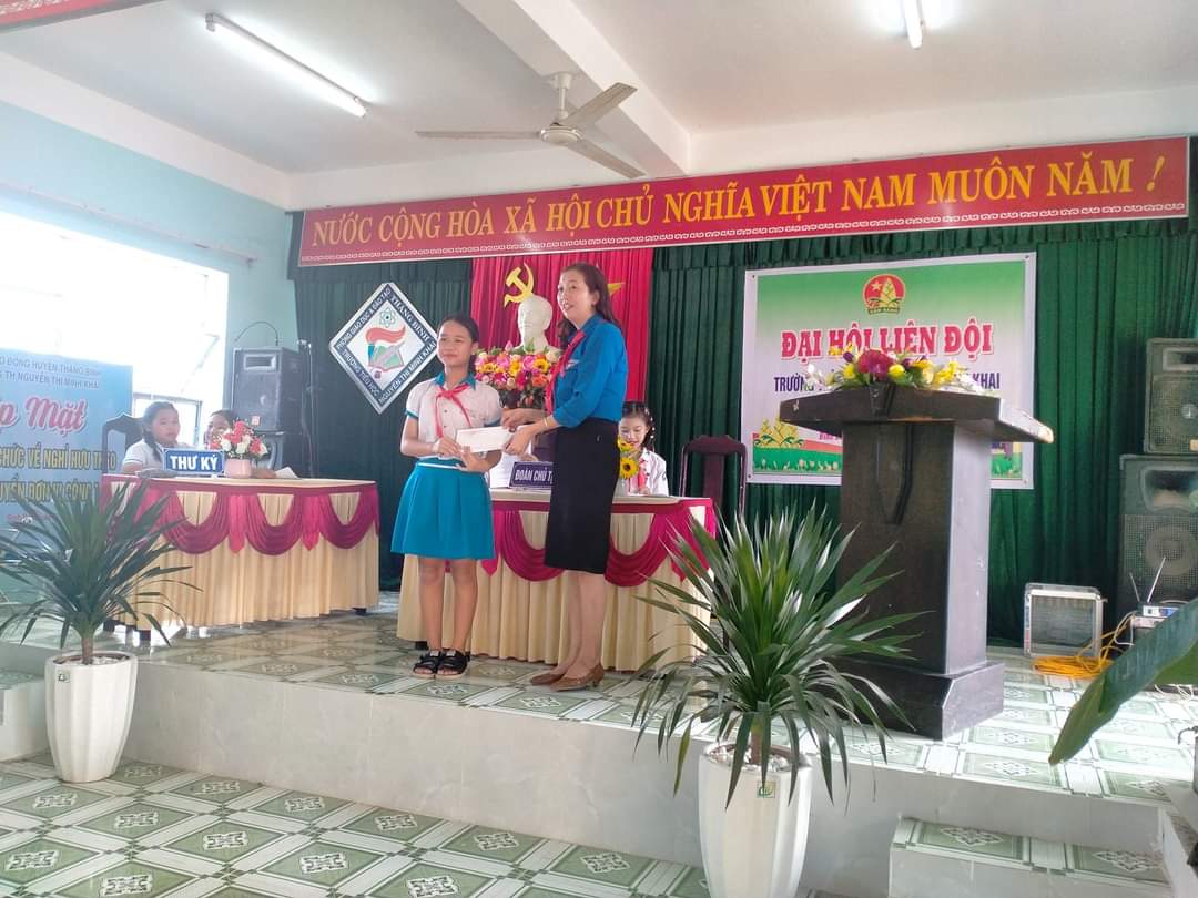 Tuổi trẻ xã Bình Đào tham dự Đại hội liên đội Trường TH Nguyễn Thị Minh Khai