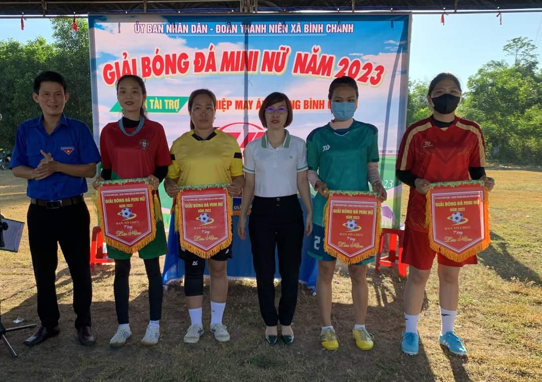 Bình Chánh tổ chức giải bóng đá mini nữ năm 2023.