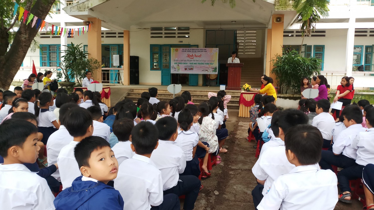 Liên đội Trường TH Trần Quốc Toản tổ chức Sinh hoạt kỷ niệm 37 năm ngày Nhà giáo Việt Nam