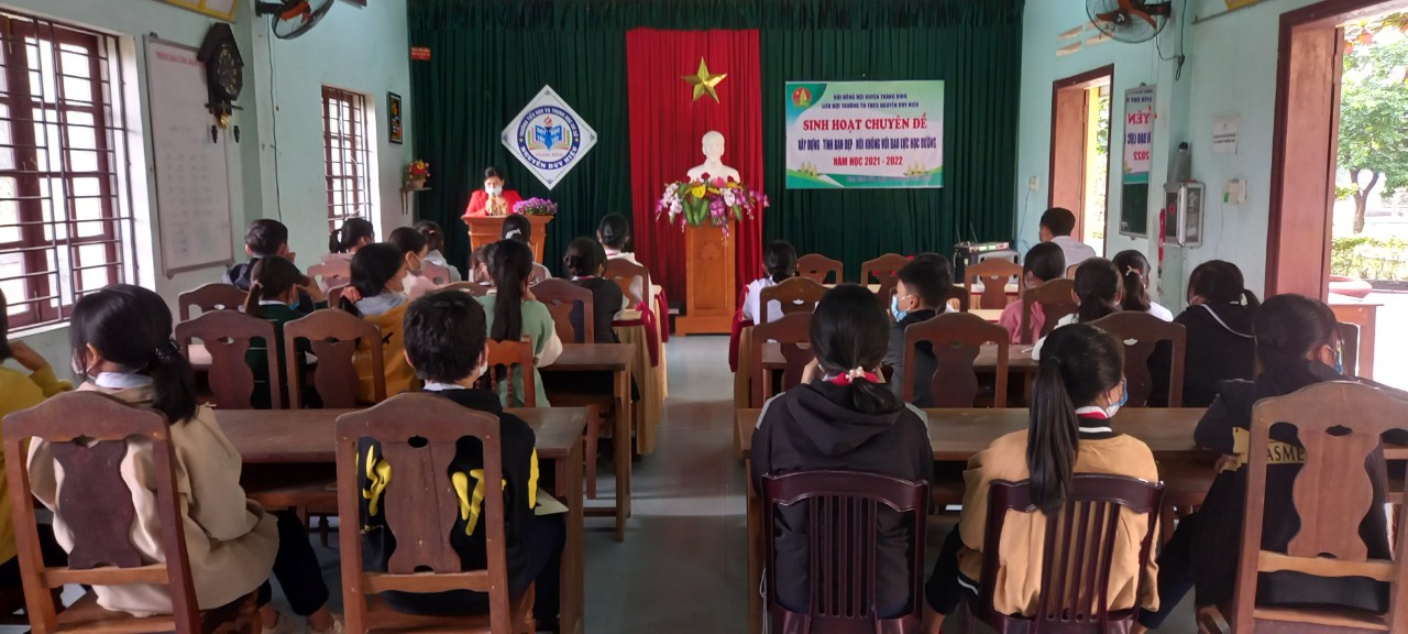 Liên đội trường TH&THCS Nguyễn Duy Hiệu tổ chức sinh hoạt chuyên đề " Xây dựng tình bạn đẹp, nói không với bạo lực học đường