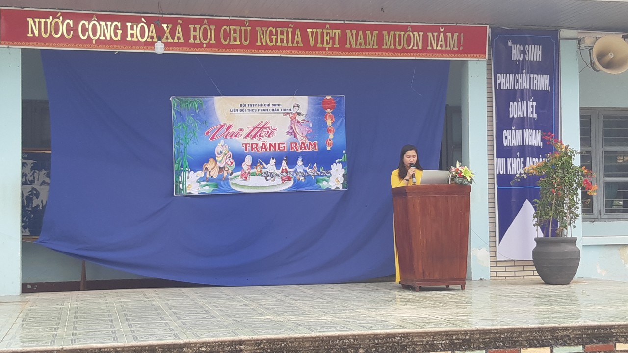 Liên đội THCS Phan Châu Trinh tổ chức hoạt động vui tết trung thu năm 2022