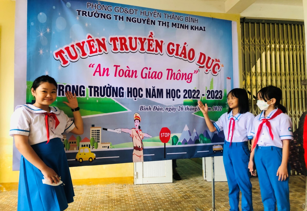 Ngày 26/9/2022, Liên đội Th Nguyễn Thị Minh Khai tổ chức tuyên truyền ATGT trong trường học.