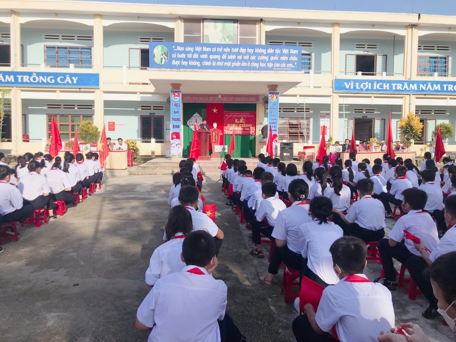 Liên đội THCS Nguyễn Tri Phương phối hợp tổ chức lễ khai giảng