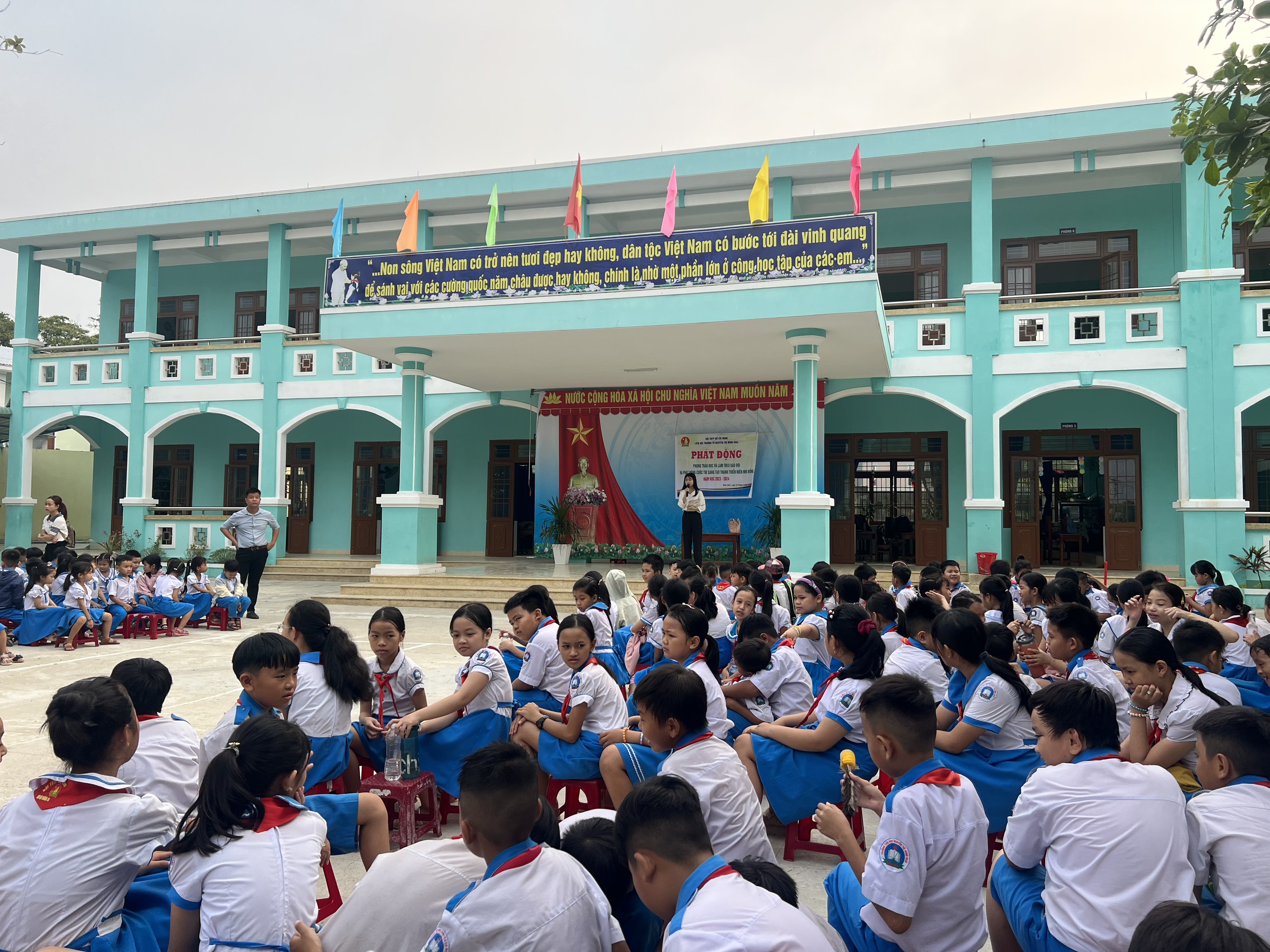 Liên đội trường TH Nguyễn Thị Minh Khai Phát động phong trào “Đọc và làm theo báo đội” Và Phát động cuộc thi sáng tạo thanh thiếu niên nhi đồng năm học 2023-2024